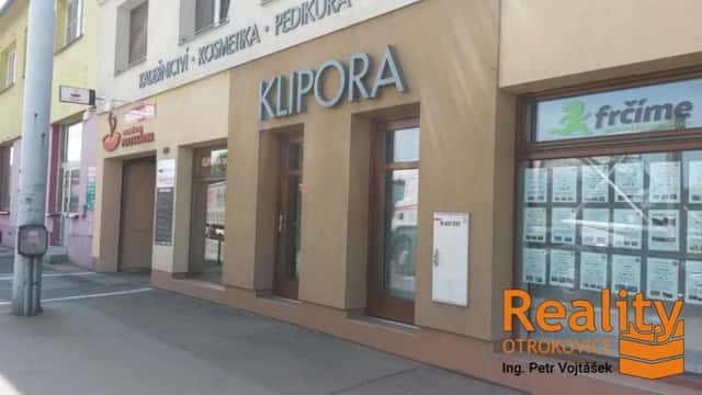 Pronájem nebytového prostoru - dům služeb KLIPORA, K. H. Máchy, Otrokovice – Kvítkovice, okres Zlín