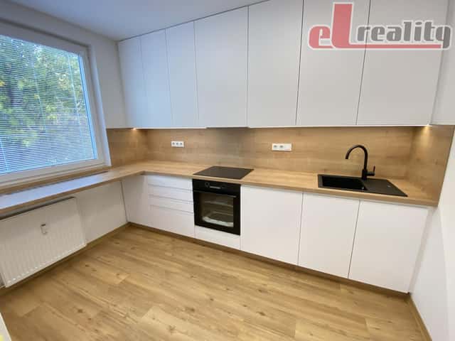 Pronájem bytu 2+1, Hranice, ul. Hromůvka, 44 m2, Hromůvka, Hranice – Hranice I-Město, okres Přerov