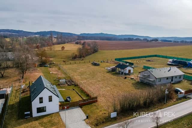 Prodej stavebního pozemku 2.095 m2 - Divišovice, Sedlec-Prčice, Sedlec-Prčice – Divišovice, okres Příbram