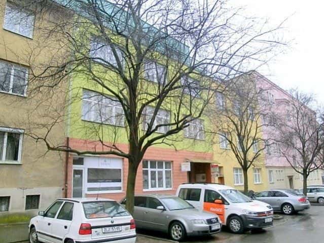 Pronájem kanceláře, 40 m2 - Zlín, Sadová, Zlín