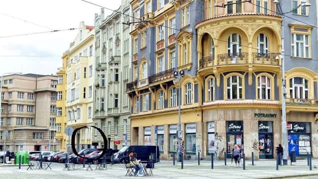 Prostory vhodné pro vybudování restauračního zařízení n. klubu, Janovského, Praha 7 – Holešovice