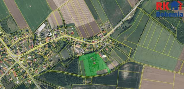 Chalupa + stavební pozemky 16.365 m², Cholenice, okres Jičín