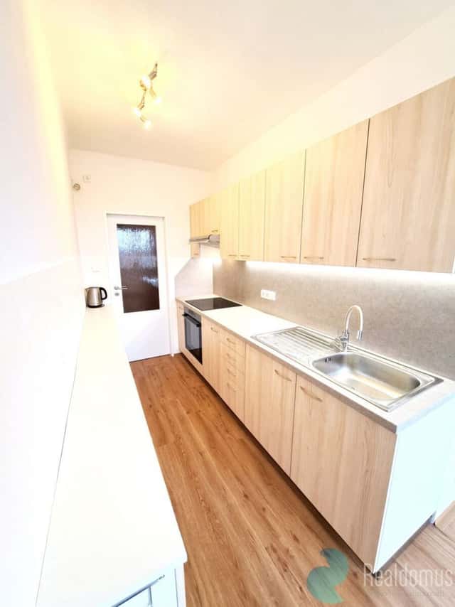 Pronájem, 1+1, balkon, rekonstrukce, ulice Kubatova, České Budějovice, Kubatova, České Budějovice – České Budějovice 3