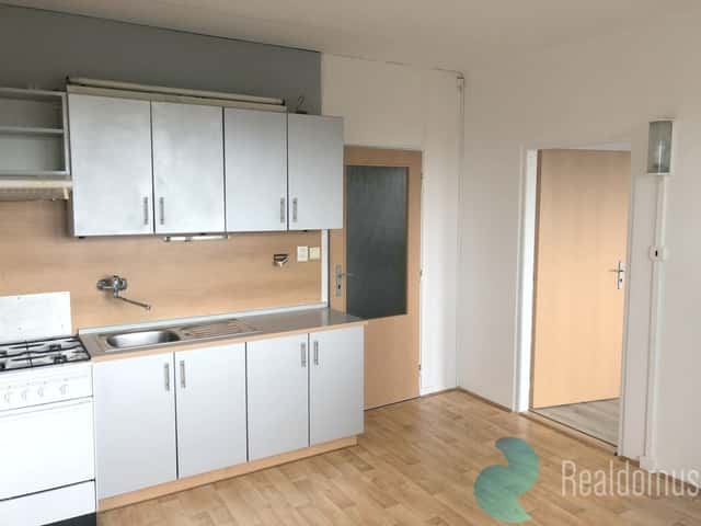 Pronájem, byt 1+1, Lidická tř., České Budějovice, balkon, 38 m2, Lidická tř., České Budějovice – České Budějovice 7