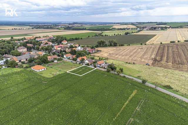 Prodej posledních dvou sousedících stavebních parcel Břežany I, Kolín 1 000 m., Břežany I, okres Kolín