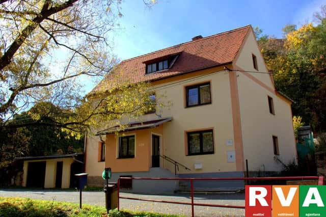 Prodej rodinného domu se dvěma byty, garáží a zahradou, Stříbro, U Červené lávky, Stříbro, okres Tachov