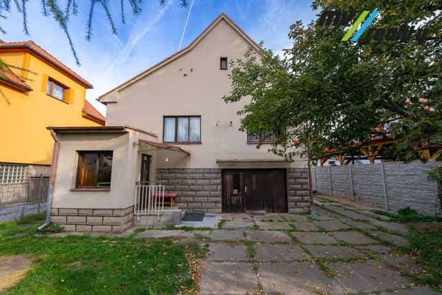 Praha - Újezd nad Lesy, prodej rodinného domu na pozemku o celkové výměře 709 m2, Budčická, Praha 9 – Újezd nad Lesy