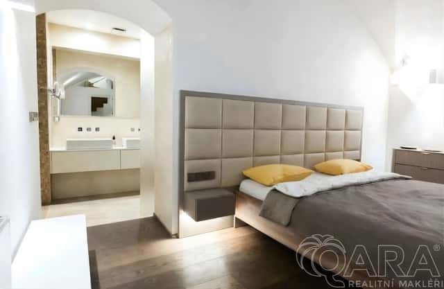 Luxusní mezonetový byt 2+1, 62,82m + terasa 25,67m - Praha - Nové Město, Soukenická, Praha 1 – Nové Město