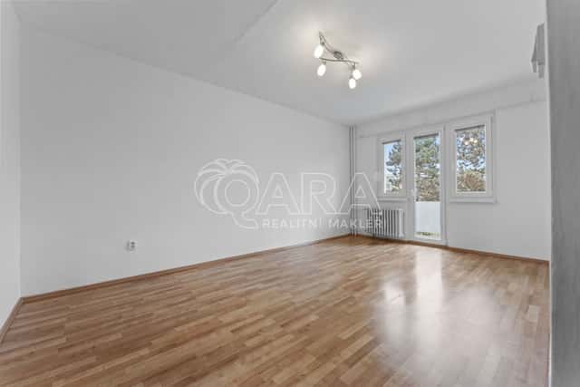 Prodej bytu 2+1 s lodžií ve Strašnicích, Kružberská, Praha 10 – Strašnice