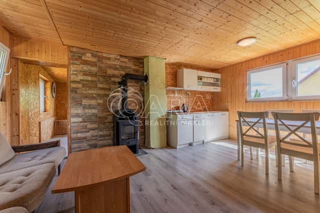 Chata v krásné přírodě Zvánovice, Praha východ, 74m2, pozemek 431m2, Lipová, Zvánovice, okres Praha-východ