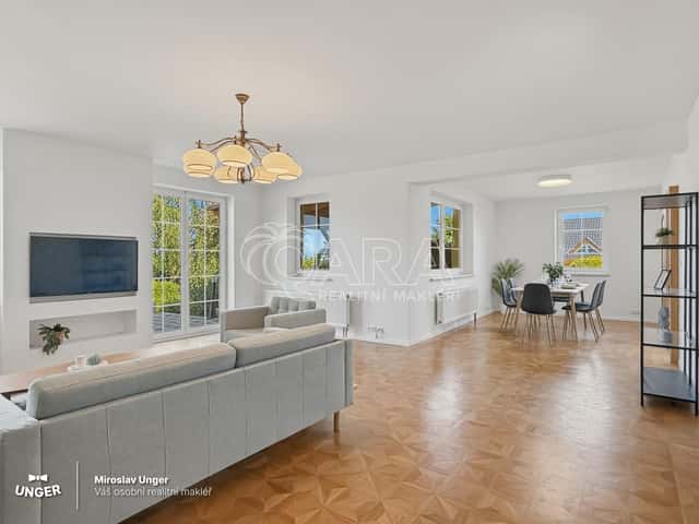 Prodej rodinaého domu 257 m2, pozemek 1415 m2, Sulice - Hlubočinka, Na Vyhlídce, Sulice – Hlubočinka, okres Praha-východ