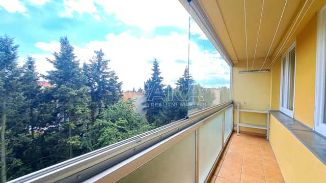 Pronájem krásného bytu 3+1 , 70 m2 + 6 m2 lodžie, uprostřed zeleně Pohnertova, Praha 8, Kobylisy, Pohnertova, Praha 8 – Kobylisy