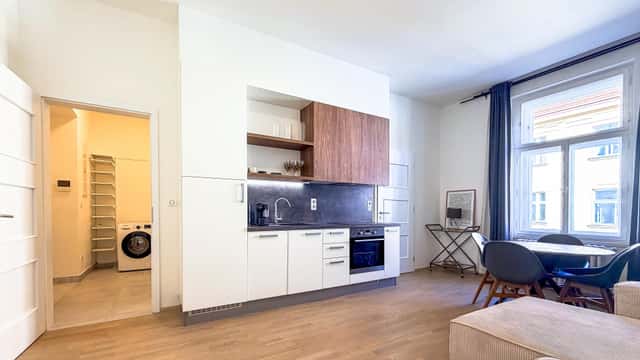Pronájem zařízeného bytu 2+kk, 39 m², Praha 2 Vinohrady, Rybalkova, Rybalkova, Praha 2 – Vinohrady