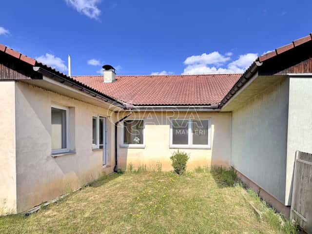 Byt 3+1, 95,7 m2 se zahradou 132 m2 investiční příležitost jen pár minut od Prahy, J. K. Tyla, Horoměřice, okres Praha-západ