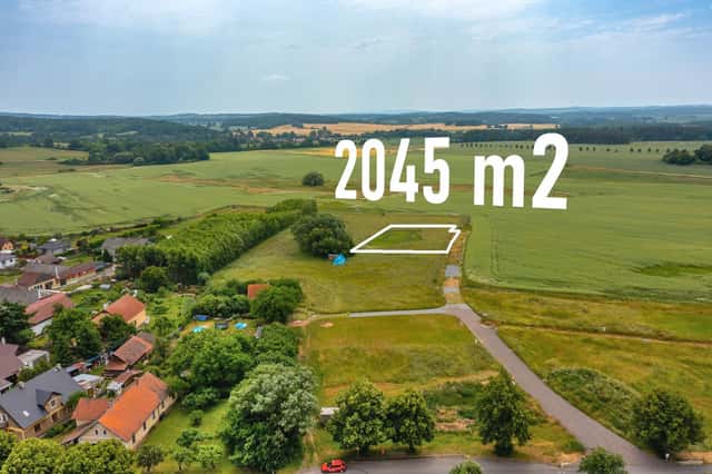 Velký stavební pozemek Lazsko 2.045 m2, připraveno k výstavbě, Lazsko, okres Příbram