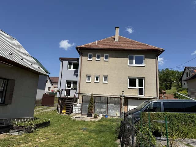 Prodej rodinného domu 5+1 v obci Dešná, CP 1 263 m`2, Dešná, okres Jindřichův Hradec