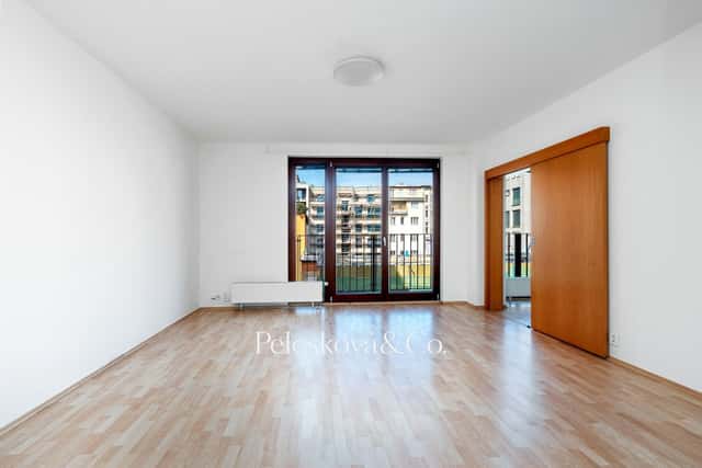 Prodej bytu 2+kk 59m + komora a garážové stání, Na Maninách - Praha Holešovice, Na Maninách, Praha 7 – Holešovice