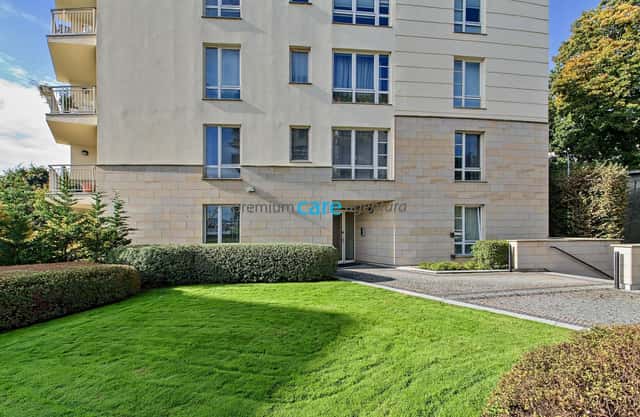 PRONAJATO ! Luxusní prostorný v centru 3+kk /B /G 102 m2 4. p. Residence U Trojice P5 Holečkova, Holečkova, Praha 5 – Smíchov