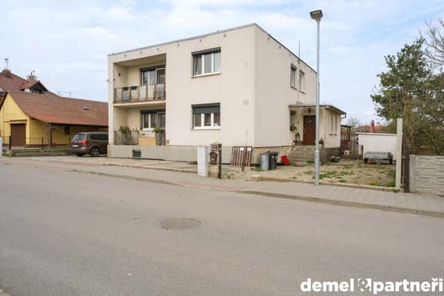 RODINNÝ DŮM S DVĚMA BYTY V JAROMĚŘICÍCH, Zahradní, Jaroměřice nad Rokytnou, okres Třebíč