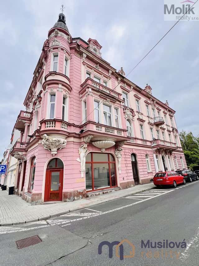 Pronájem bytu 2+1 63 m2, Brožíkova, Teplice