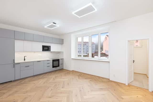 Pronájem bytu 1+kk 38 m - Sekaninova, Praha - Nusle, Sekaninova, Praha 2 – Nusle