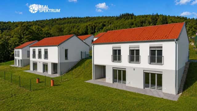 Prodej nadstandardního rodinného domu s pozemkem 750 m - Vohančice - Jižní svahy, Vohančice, okres Brno-venkov