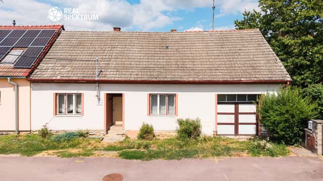 Rodinný dům s velkým pozemkem a nádhernými výhledy v obci Veverské Knínice, Veverské Knínice, okres Brno-venkov
