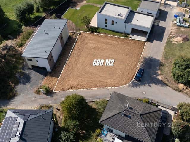 Pozemek pro rodinné bydlení 680 m VeleňMírovice, Veleň, okres Praha-východ