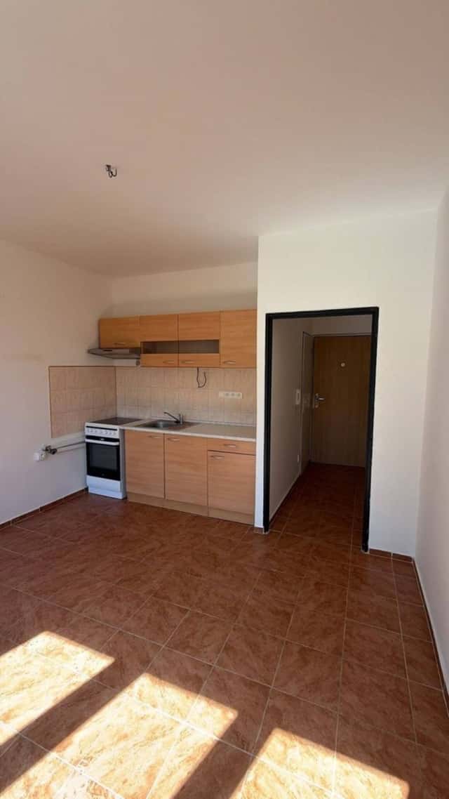 1+1 Školní, Želenice - PO REKONSTRUKCI, balkon v mezipatře, sklep, Školní, Děčín – Děčín VI-Letná