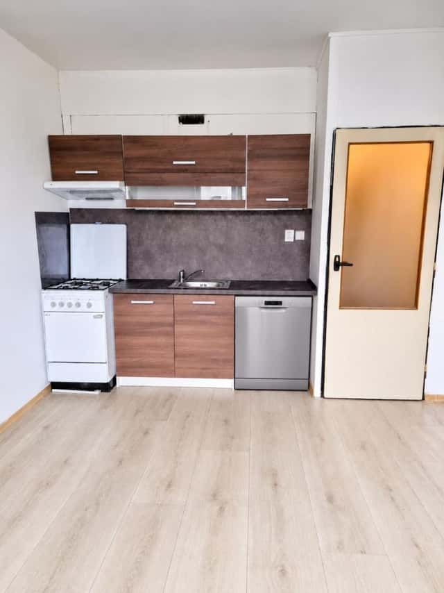 1+1 Labská 158/12, Děčín I - centrum - plastová okna, zachovalý, sklep, Labská, Děčín – Děčín I-Děčín