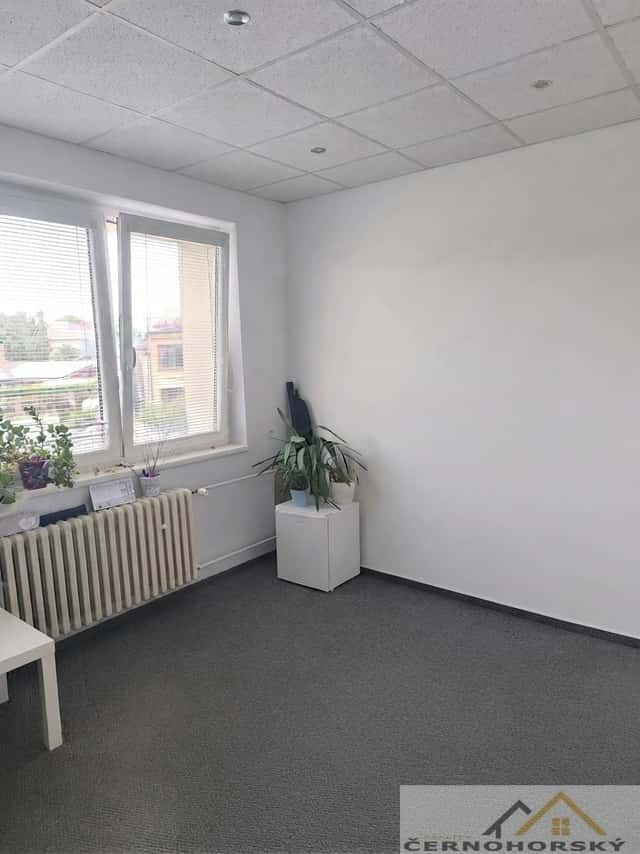 Nové Strašecí - nebytové prostory 21,5 m2, U Školy, Nové Strašecí, okres Rakovník