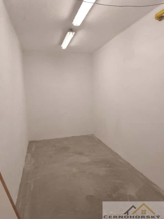 Nové Strašecí - nebytové prostory 16,4 m2, U Školy, Nové Strašecí, okres Rakovník