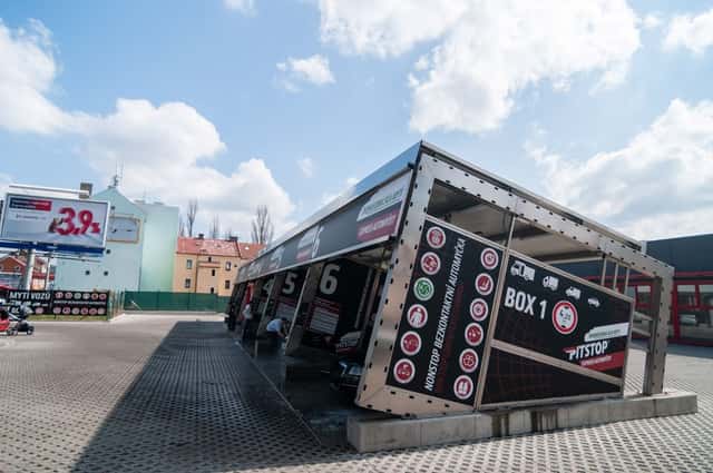 Výnosová automyčka + komerční prostory | potenciál výnosu až 3 mil. Kč ročně, U Podjezdu, Ústí nad Labem – Krásné Březno
