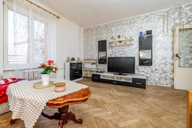 Prodej bytu 2+1 s balkonem v OV o výměře 57,2 m2, tř. Budovatelů, Most