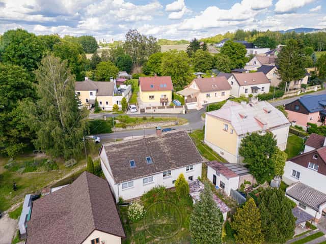 Rodinný dům se zahradou a prostorným podkrovím v Dolním Rychnově, Husova, Dolní Rychnov, okres Sokolov