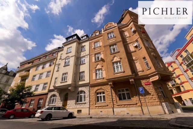 Nabízíme prodej souboru bytů v bytovém domě, K. Čapka, Karlovy Vary