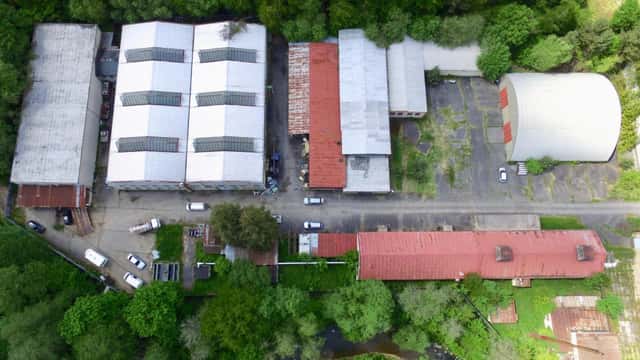 Prodej oploceného výrobního areálu ve Skryjích, který se rozkládá na souvislé ploše 23.153 m2, Skryje, okres Brno-venkov