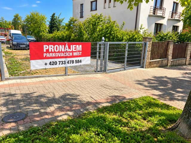 Pronájem garážového stání, Praha 4 - Michle, Baarova, Praha 4 – Michle