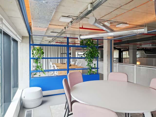 Otevřené kancelářské prostory pro 10 osob v Regus D1 Ricany, Obchodní, Říčany, okres Praha-východ