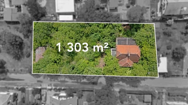 Exkluzivní stavební pozemek 1 303 m² na jedné z nejlepších adres v ČR Černošice, Mánesova, Černošice, okres Praha-západ