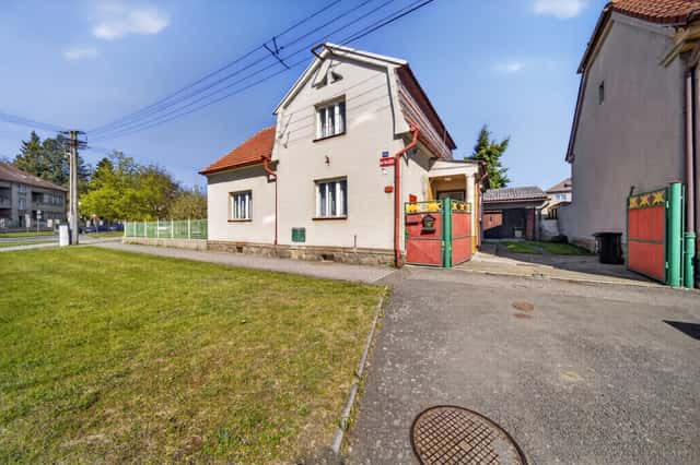 Rodinný dům 5+1 se zahradou a velkým potenciálem, Na Palcátech, Kralovice, okres Plzeň-sever