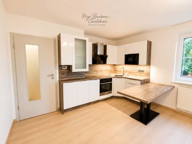 Pronájem moderního a zrekonstruovaného bytu 2+kk, 44 m2, ul. Pod Tratí, Blovice, okres Plzeň - jih, Pod Tratí, Blovice, okres Plzeň-jih