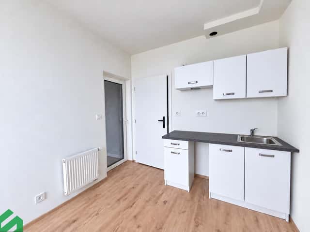 Pronájem bytu 1+kk 21 m² s terasou, Na břevnovské pláni, Praha 6 – Břevnov