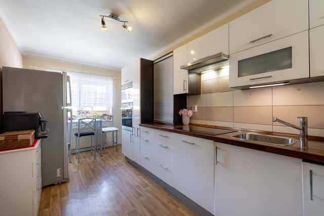 Prodej rodinného domu 2+1,3+1 m2,s pozemkem 327 m2 - Nové Strašecí, Jungmannova, Nové Strašecí, okres Rakovník