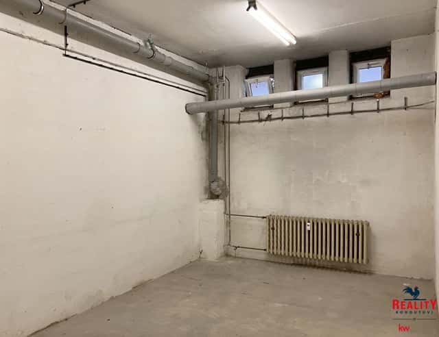 Pronájem skladů 17 m a 19 m, Tovární ul., Český Krumlov - Domoradice, Tovární, Český Krumlov – Domoradice