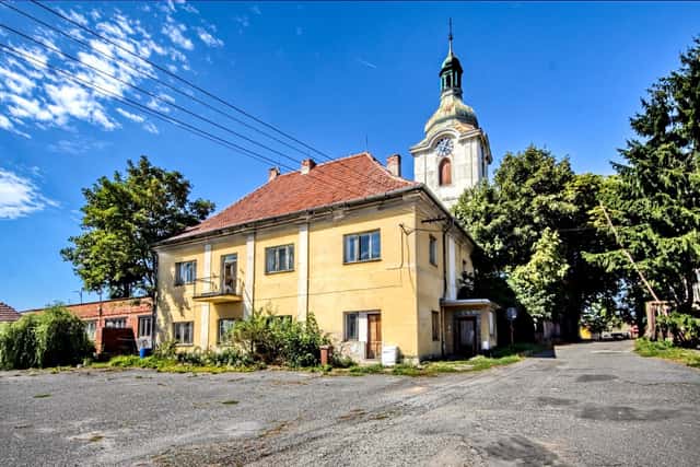 Prodej bývalé barokní fary s pozemkem, Horní Kruty, okres Kolín