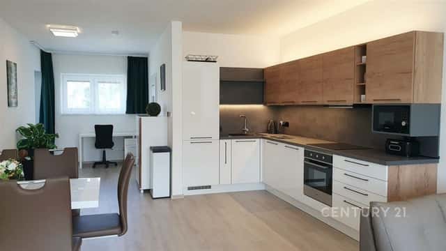 Pronájem slunného bytu 3+kk, 78 m2 s balkonem, ul. Střední, Popůvky u Brna., Střední, Popůvky, okres Brno-venkov