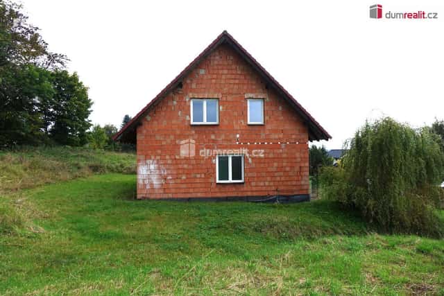Prodej dům 168 m², pozemek 811 m², Bystřice – Líšno, okres Benešov