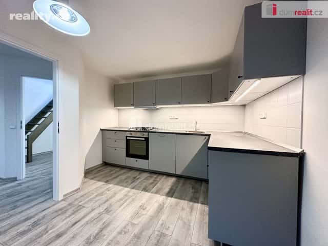 Prodej byt 2+1, 119 m², cihla, osobní, Karlovy Vary
