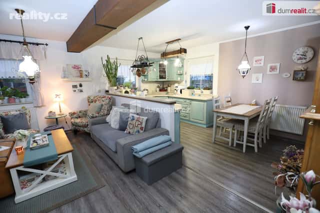 Prodej dům 150 m², pozemek 433 m², Zlatá, Cheb